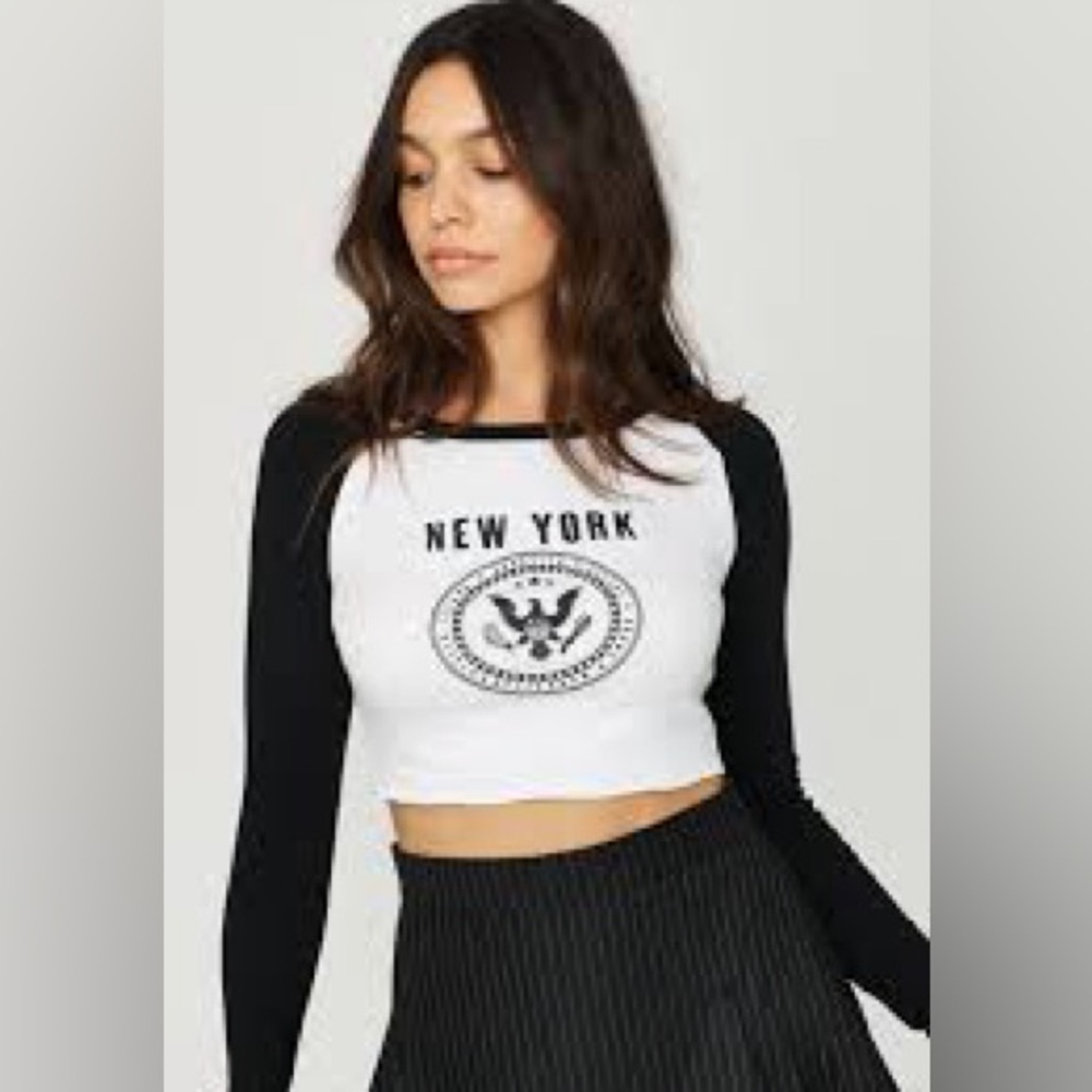 Garage Black and White New York Crop Top